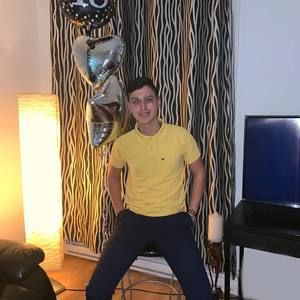 Meet your Posher, Andres